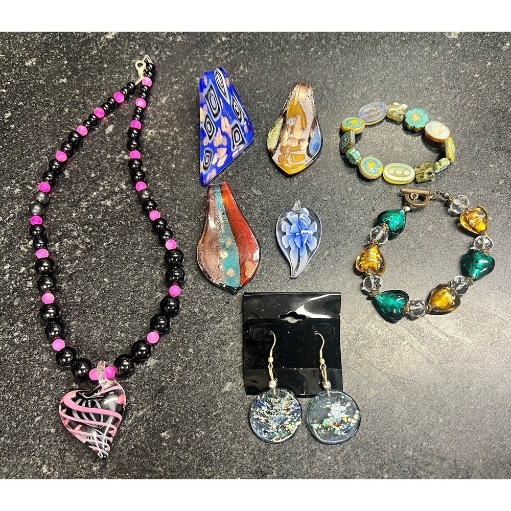Lot Of 8 Pieces Glass Jewelry:‎ Pendants, Earrings, Bracelets & Necklace